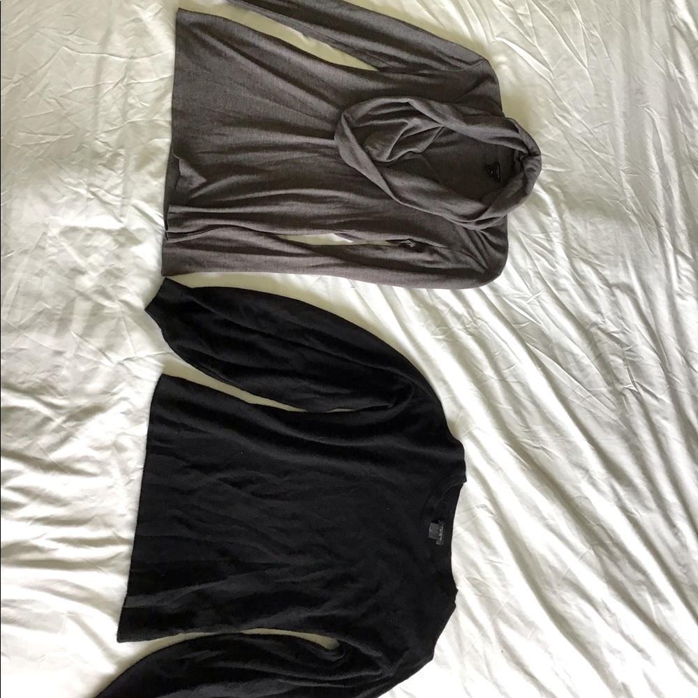 Lot set of 2 ann Taylor sweaters.